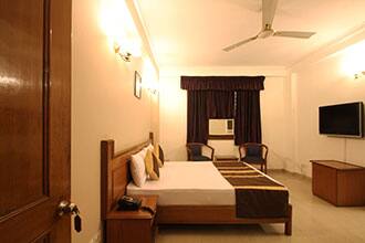 TG Stays DLF Phase III 2, Gurgaon 2